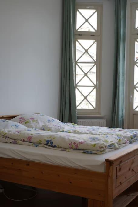 Schoene Ferienwohnung Mit Zwei Schlafzimmern Кведлинбург Екстериор снимка