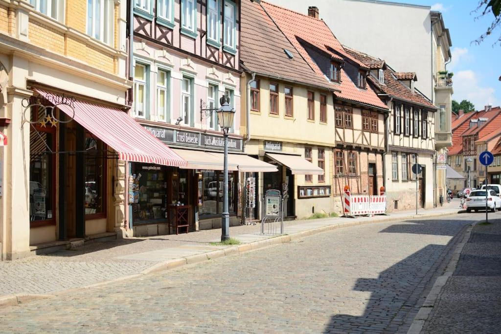 Schoene Ferienwohnung Mit Zwei Schlafzimmern Кведлинбург Екстериор снимка